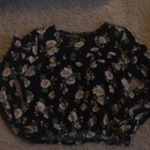 cute flower top with matching scrunchy
